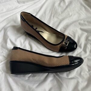 Anne Klein Black and Tan Wedges